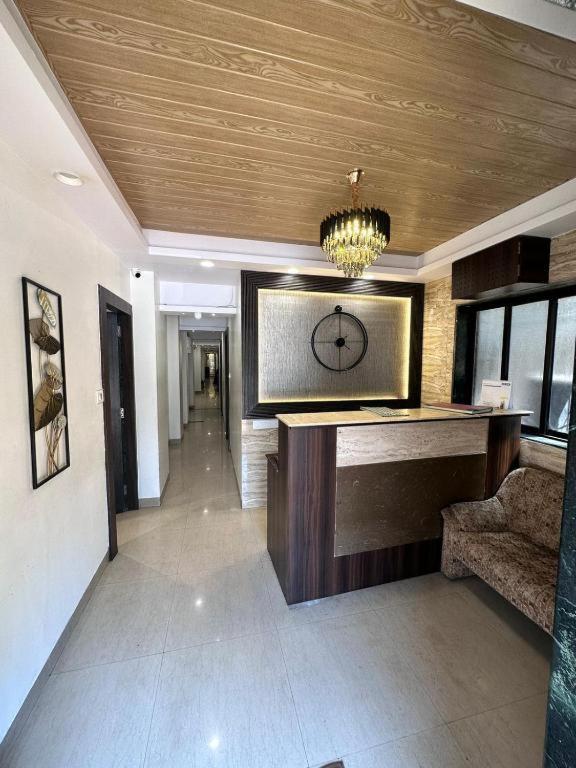 Kalpana Residency - Near Us Embassy Hotel Mumbai Exterior photo
