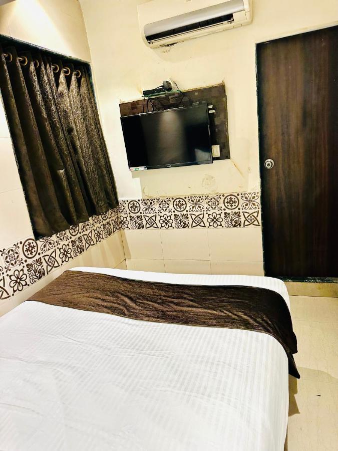 Kalpana Residency - Near Us Embassy Hotel Mumbai Exterior photo